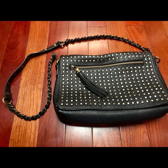 Urban Expressions Black & Gold Shoulder Bag - Picture 1 of 3